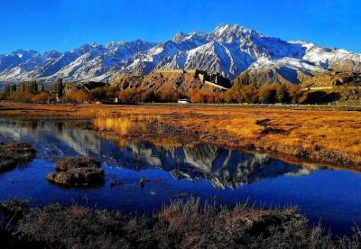 【帕米尔高原】中巴友谊雪山路、白沙湖、石头城、金草滩、盘龙古道、班迪尔蓝湖、喀拉库勒湖、喀什古城2日拼车游